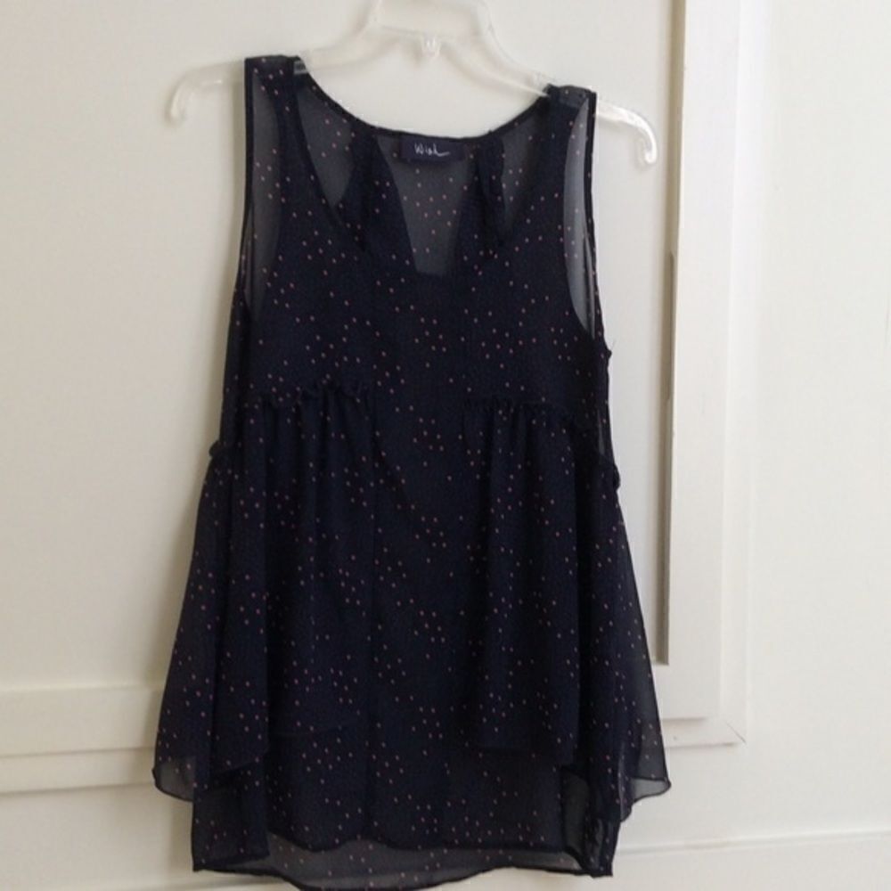 𝅺RUFFLED SLEEVELESS TOP